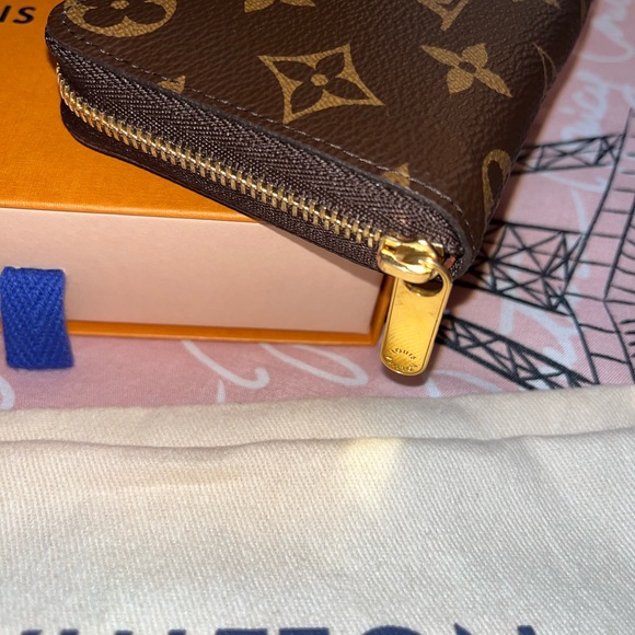 ❤️FINAL PRICE❤️LOUIS VUITTON ZIPPY COIN PURSE - Picture 2 of 9
